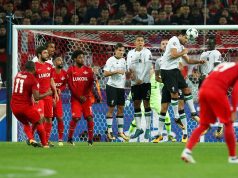 Chelsea in a three way battle for Fernando