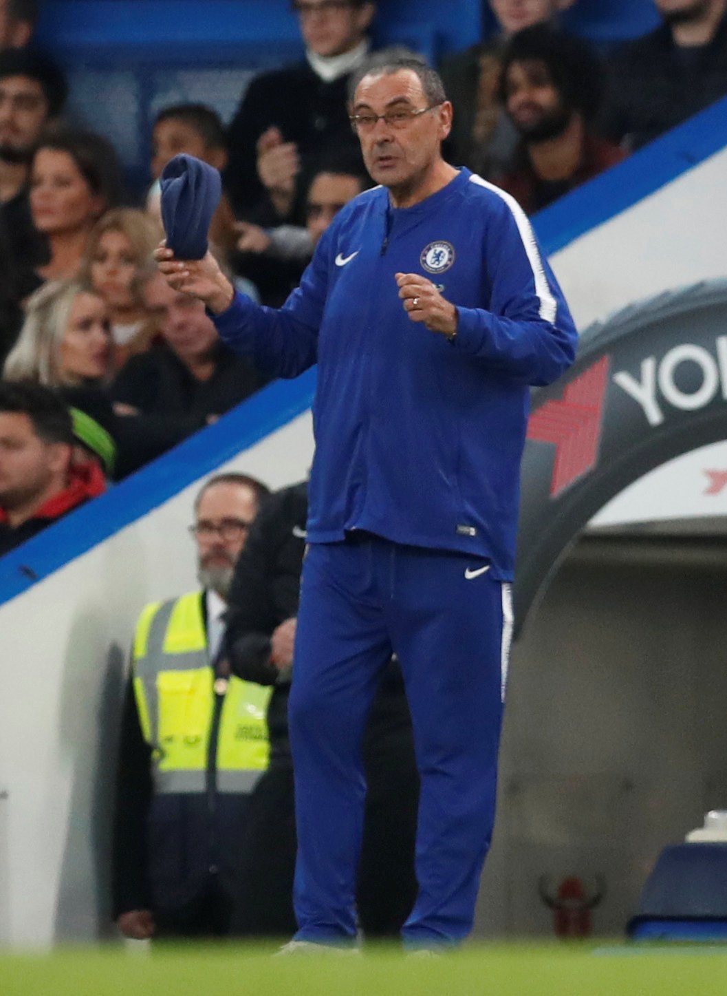 Sarri says that Chelsea are lucky to keep winning