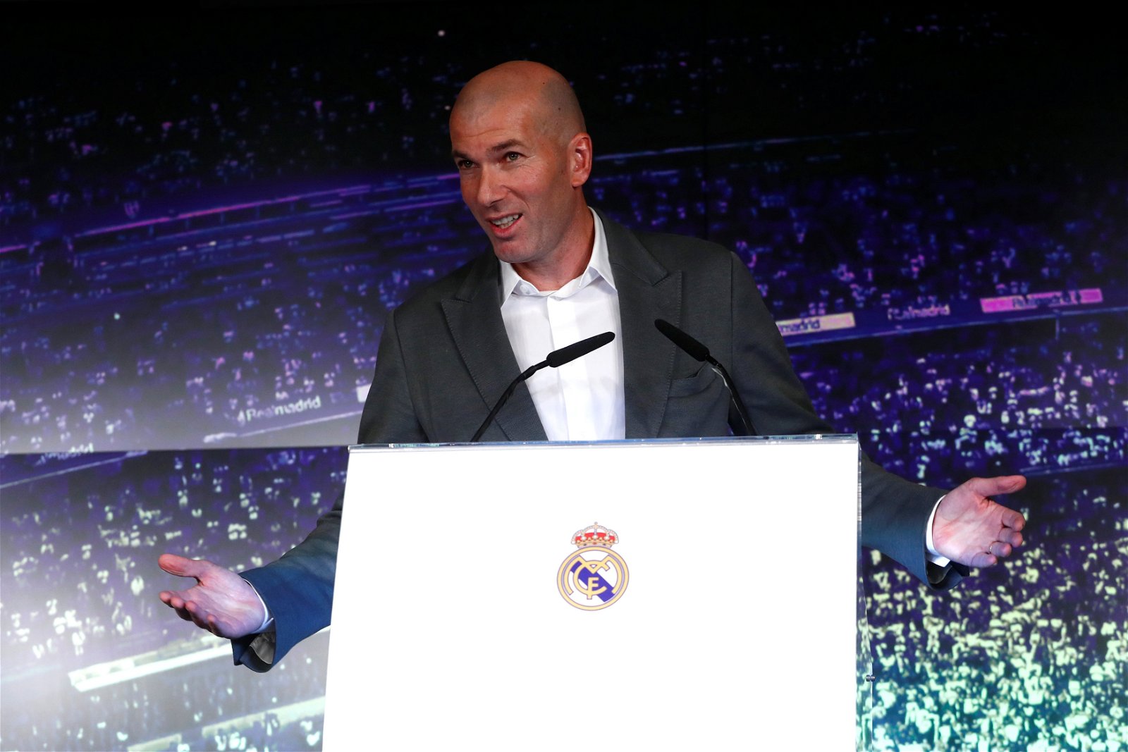Official: Zinedine Zidane snubs Chelsea and joins Real Madrid for a second spell