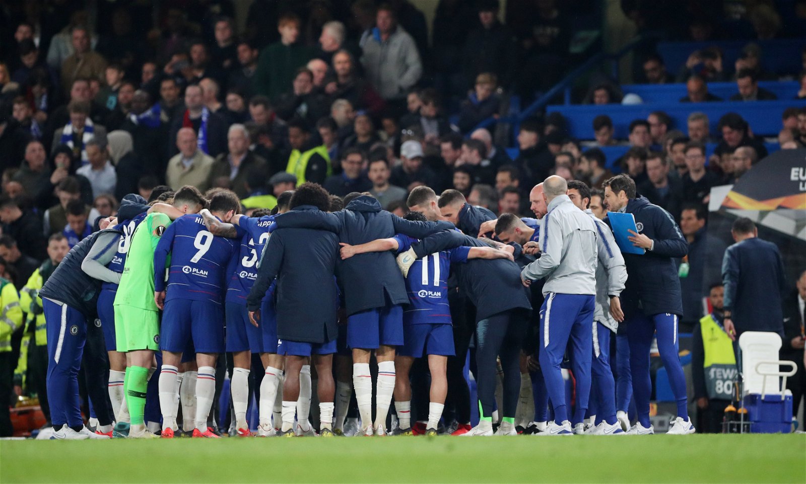 Maurizio Sarri Hails Chelsea Character After Europa League Victory