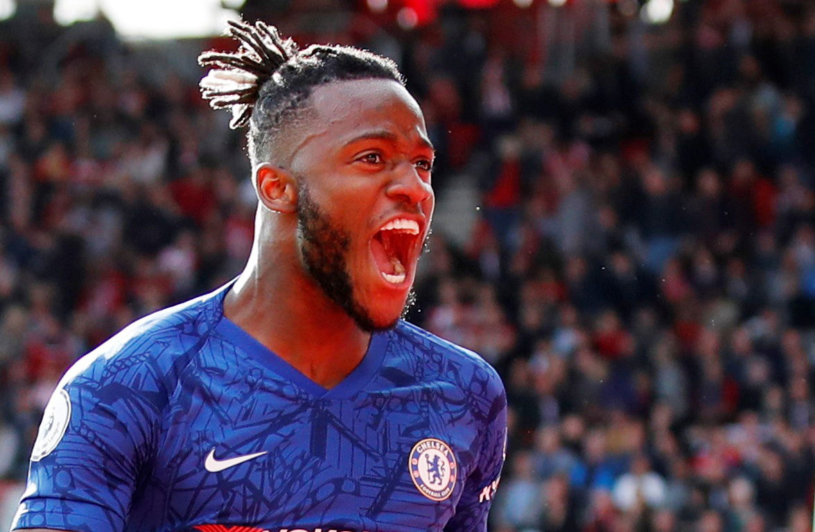 Crystal Palace consider January transfer swoop for Chelsea duo Batshuayi & Giroud