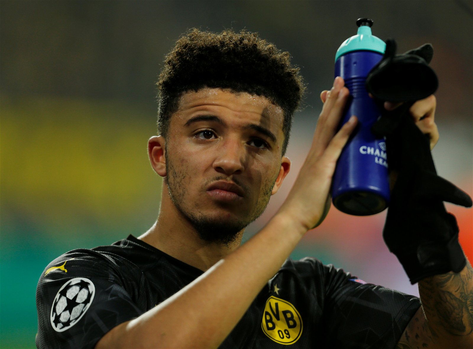 Sancho teases Chelsea fans with transfer rumors