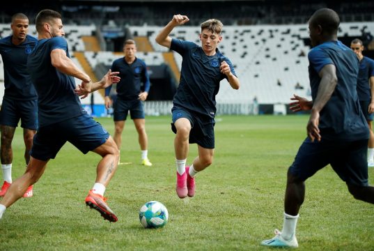 Real Madrid, Barcelona and Man City desperate to sign Billy Gilmour