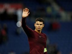 Chelsea offered the chance to sign world-class centreback on free transfer