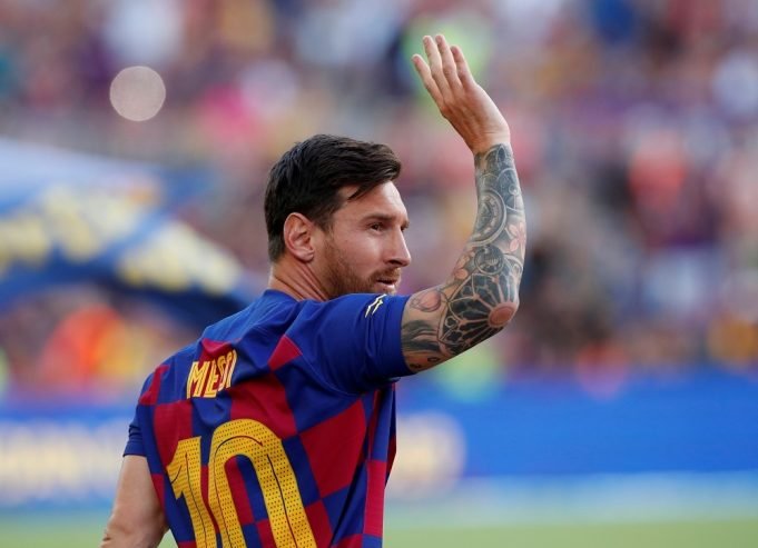 Roman Abramovich requests an urgent meeting with Lionel Messi