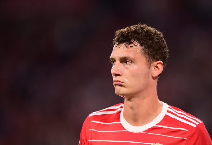 Bayern defender considered leaving club amid Chelsea links