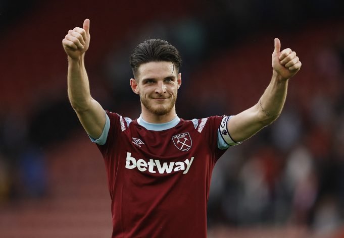 Chelsea has been told to replace Kante with Declan Rice