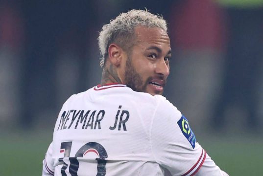 Chelsea leading the race to sign Neymar from PSG