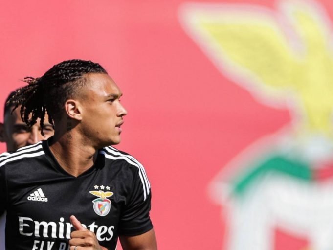 Chelsea on the brink of signing Benfica's Diego Moreira
