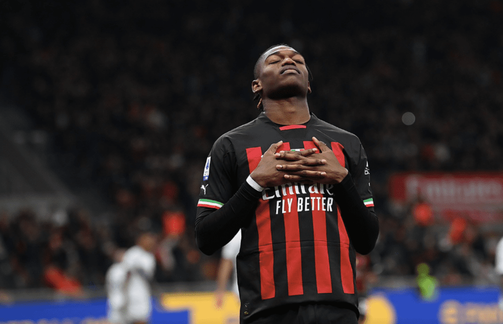Rafael Leao rejects Chelsea offer to stay back at Milan