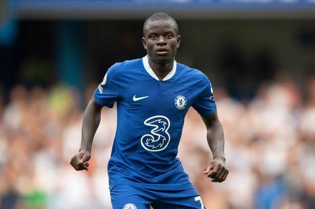 Chelsea midfielder N'Golo Kante wants to continue at the Bridge